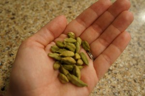 Green cardamom pods
